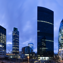 Paesaggio serale del Financial District di Londra