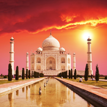 Il Taj Mahal all'alba