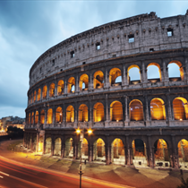 Il colosseo al crepuscolo