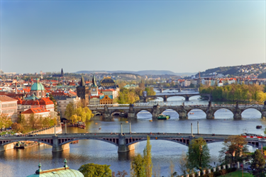 Vista di Praga e dei ponti