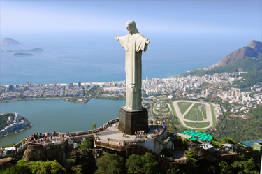 Vista aera del Cristo Redentore e Rio de Janeiro